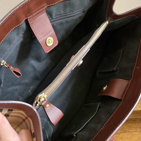 Burberry Beige and Brown Plaid Duffel Bag with Leather Trim - Picture 5 of 7